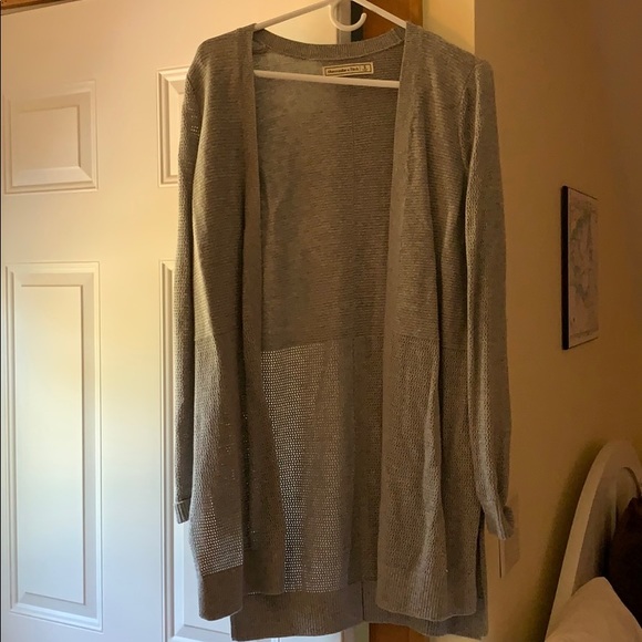 Sweater - Picture 1 of 2